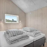 펜션 5 Bedroom Pet Friendly In