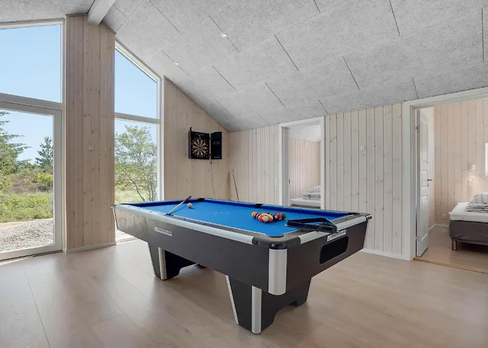 Nyaraló 5 Bedroom Pet Friendly In *